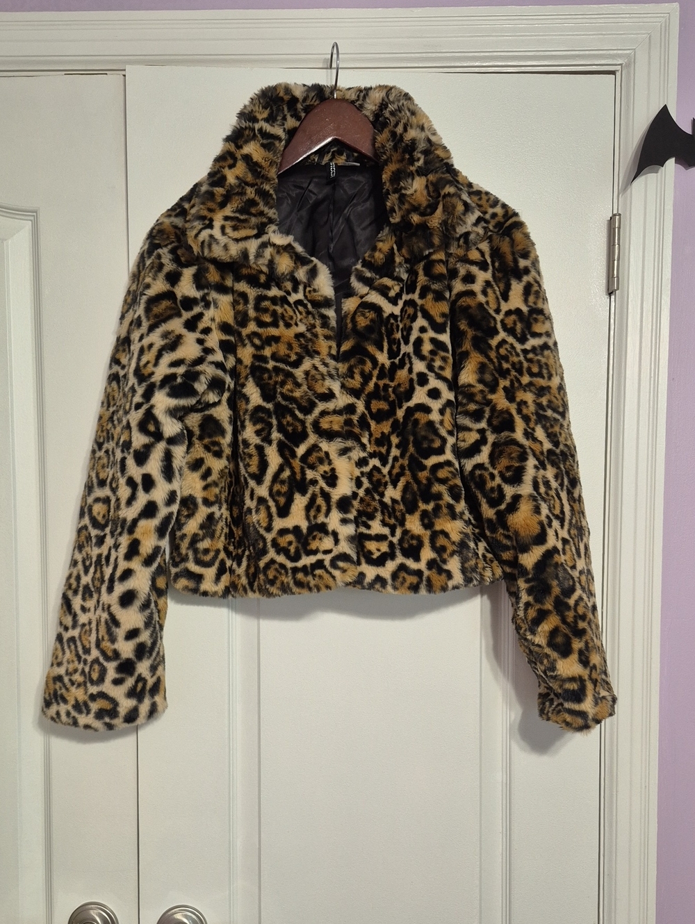 H&M DIVIDED Cropped Leopard Print Faux Fur Jacket